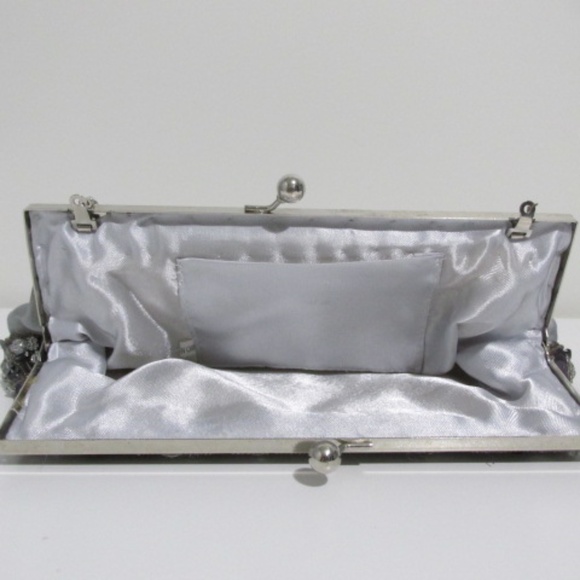 Silver Grey Sequined Evening Shoulder Bag - Picture 5 of 9